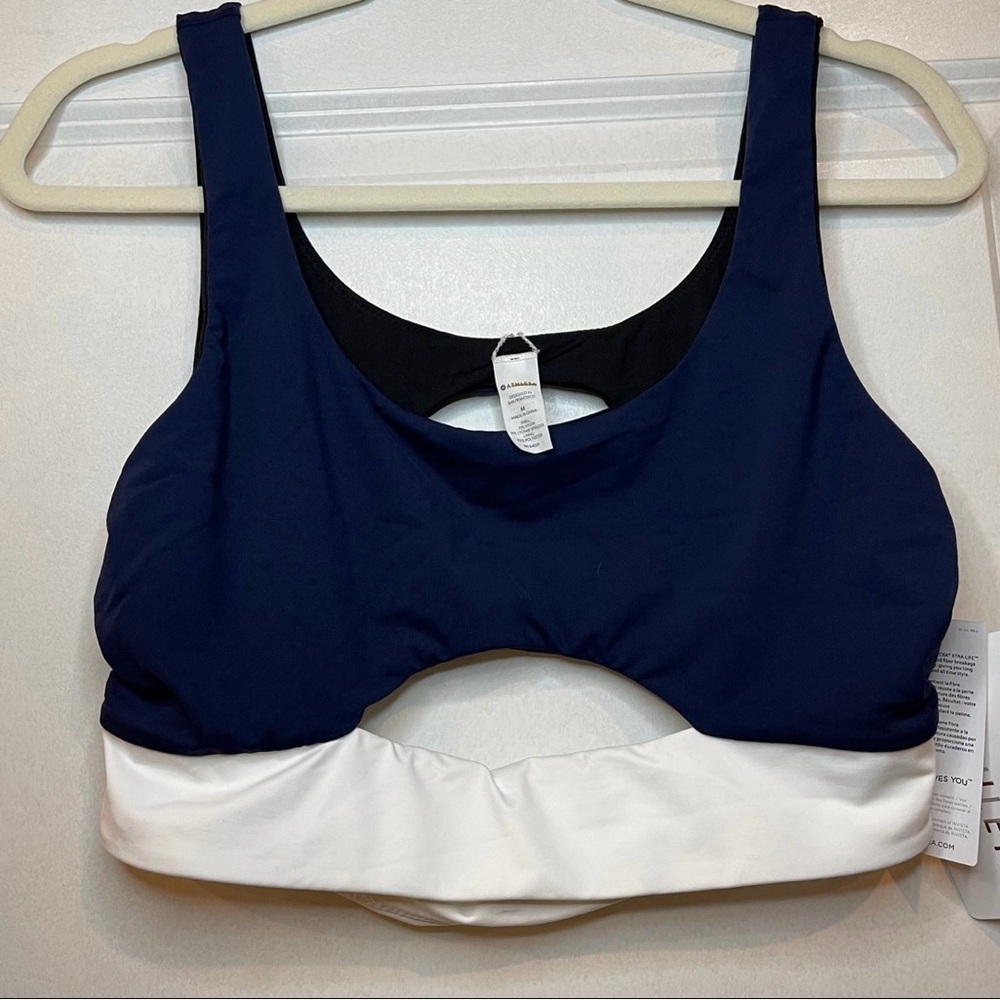 Athleta Reveraible swim top Black/white or navy/white M